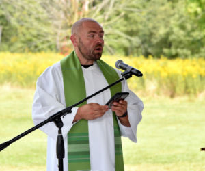 Ks. Piotr Rapcia w rozmowie o polonijnej Wielkanocy