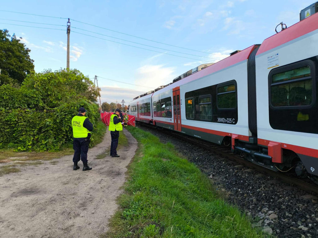 Wągrowiec. Śmiertelny wypadek na przejeździe kolejowym