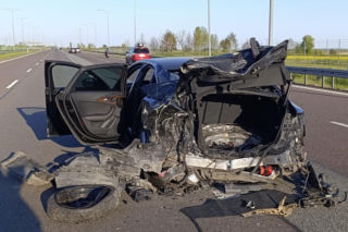 Wypadek na ekspresówce. Dwie osoby trafiły do szpitala