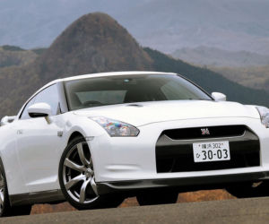 Nissan GT-R