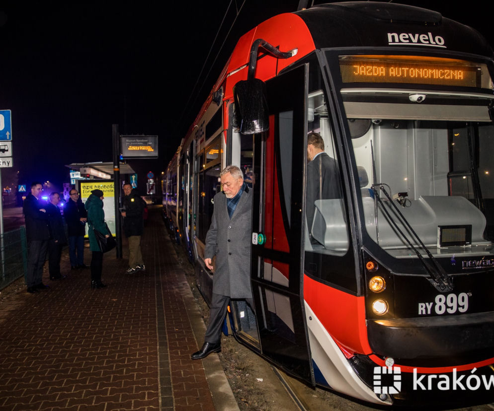 Pierwszy autonomiczny tramwaj przejechał przez Kraków