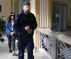 Sąd skazał krwawą Kingę za usiłowanie zabójstwa na ulicy. „Nadzwyczajne złagodzenie kary”