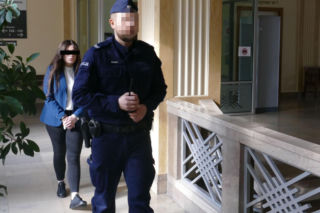 Sąd skazał krwawą Kingę za usiłowanie zabójstwa na ulicy. „Nadzwyczajne złagodzenie kary”