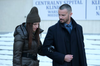 M jak miłość, odcinek 1935. Sowiński (Mikołaj Krawczyk), Anka (Katarzyna Russ)