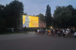 Seanse pod gwiazdami. Sobotnie kino plenerowe przy Białostockim Ośrodku Kultury