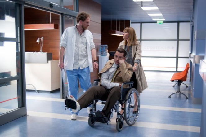 Lekarze 3 sezon odc. 3 (odc. 29). Sylwia (Katarzyna Bujakiewicz), Daniel Orda (Wojciech Zieliński), Jivan (Marcin Perchuć)