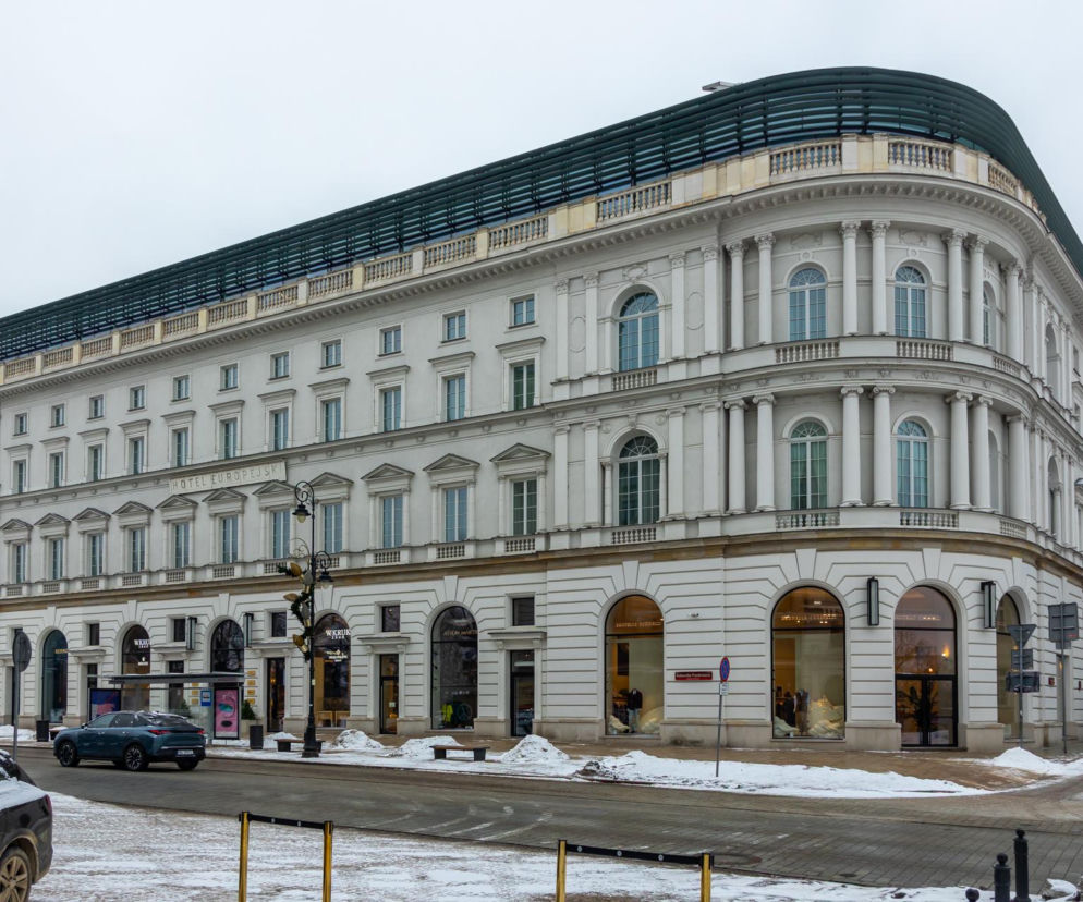 Hotel Europejski działa obecnie pod nazwą Raffles Europejski Warsaw