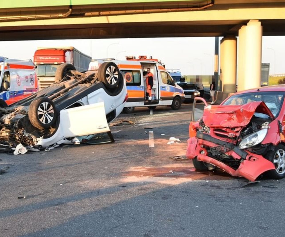 Tragedia na obwodnicy Piask. Jedna osoba nie żyje, sześć zostało rannych