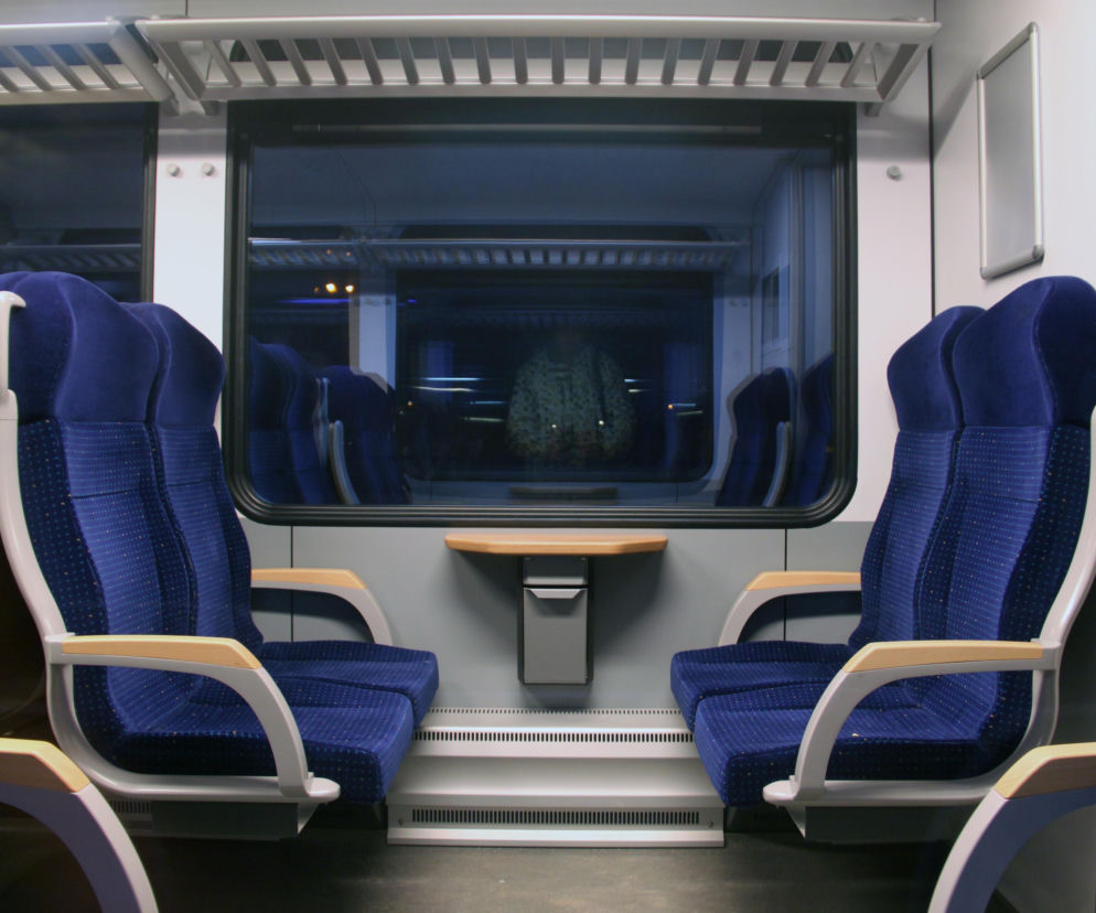 Generał zostawił tajne mapy w pociągu