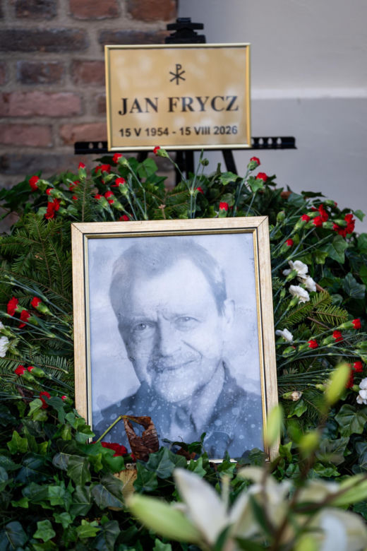 Jan Frycz, tak wygląda jego grób