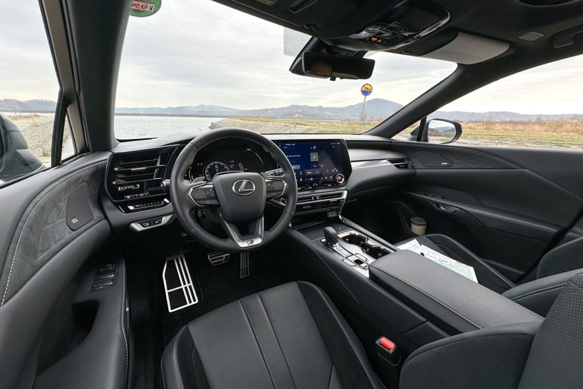 Lexus RX 5. generacji (2023)