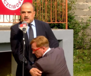 Ranczo 9 sezon odc. 117. Czerepach (Artur Barciś), senator Kozioł (Cezary Żak)