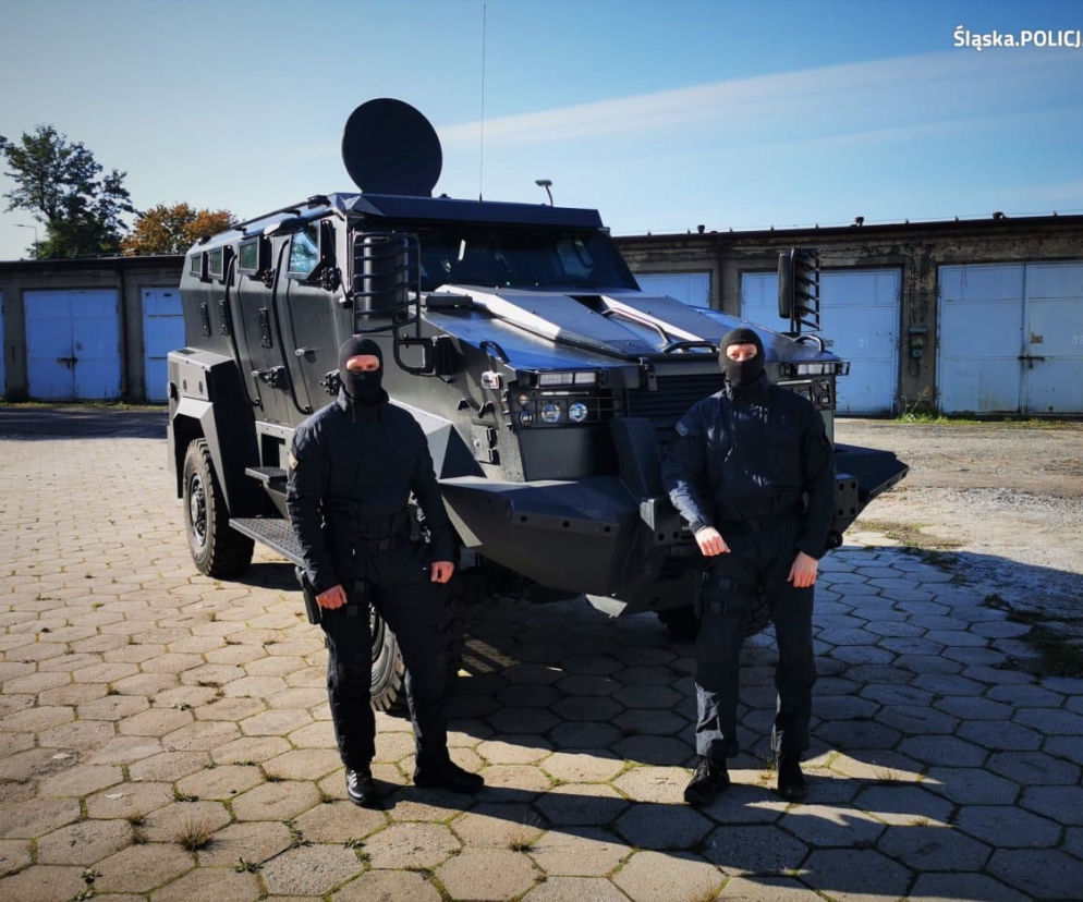 Śląscy policjanci dostali wóz opancerzony za 3 miliony złotych. Wygląda kosmicznie! [ZDJĘCIA, WIDEO]