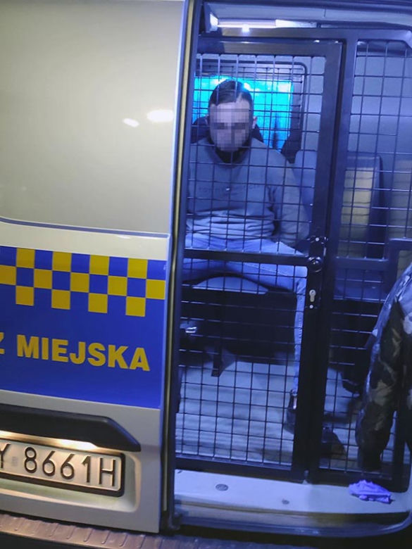 Tragedia w Wielkanoc. Został dźgnięty nożem w szyję na bulwarach