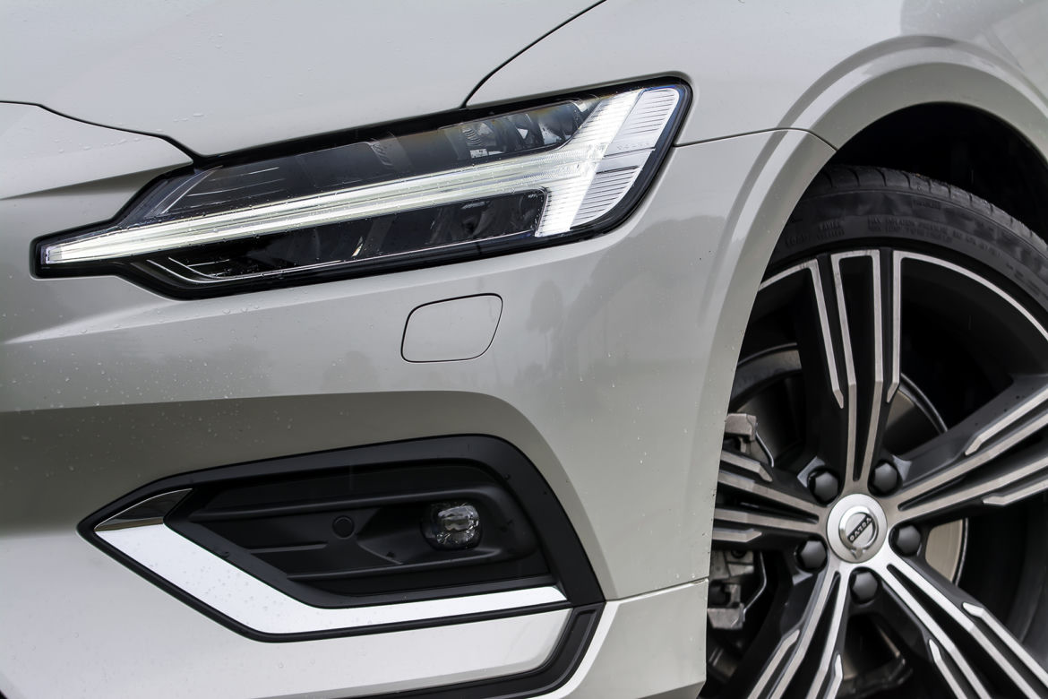 Volvo V60 D4 8AT Inscription