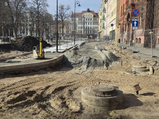 Tak teraz wygląda Plac Wolności w Bydgoszczy. Zaglądamy na plac budowy!