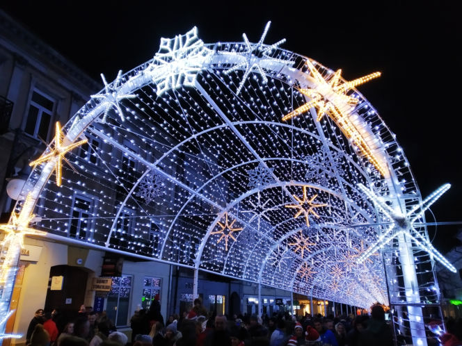 Rozbłysła wiąteczna iluminacja Radomia