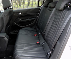 Peugeot 308 - siedzenia