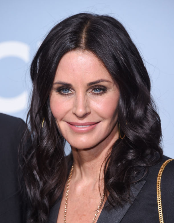 Courteney Cox nie poznaje się w lustrze. "Nie sądziłam, że wyglądam tak dziwnie"