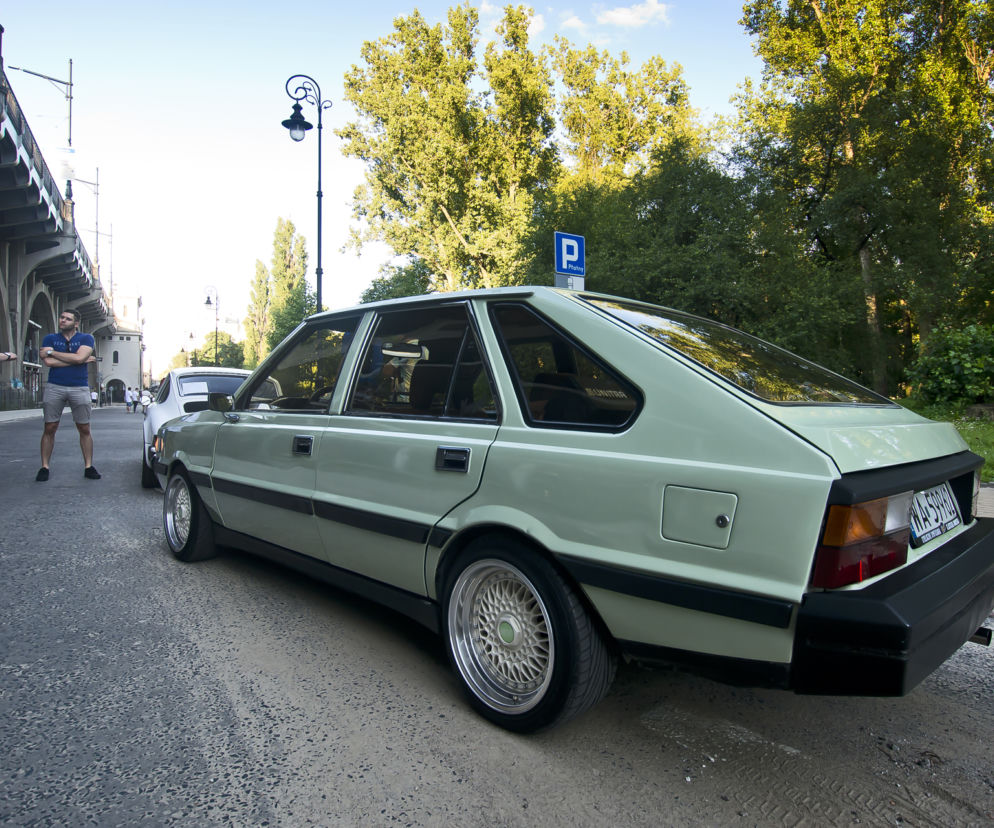 Klasyki na spotkaniu Youngtimer Warsaw 
