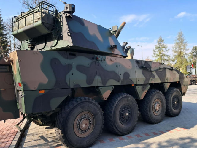 Targi Służby i Pracy w Skarżysku. Wojsko Polskie kusi nowoczesnością i stabilną ścieżką kariery