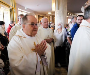 Tyle kosztuje jedzenie u ojca Rydzyka. Ceny mogą zaskoczyć