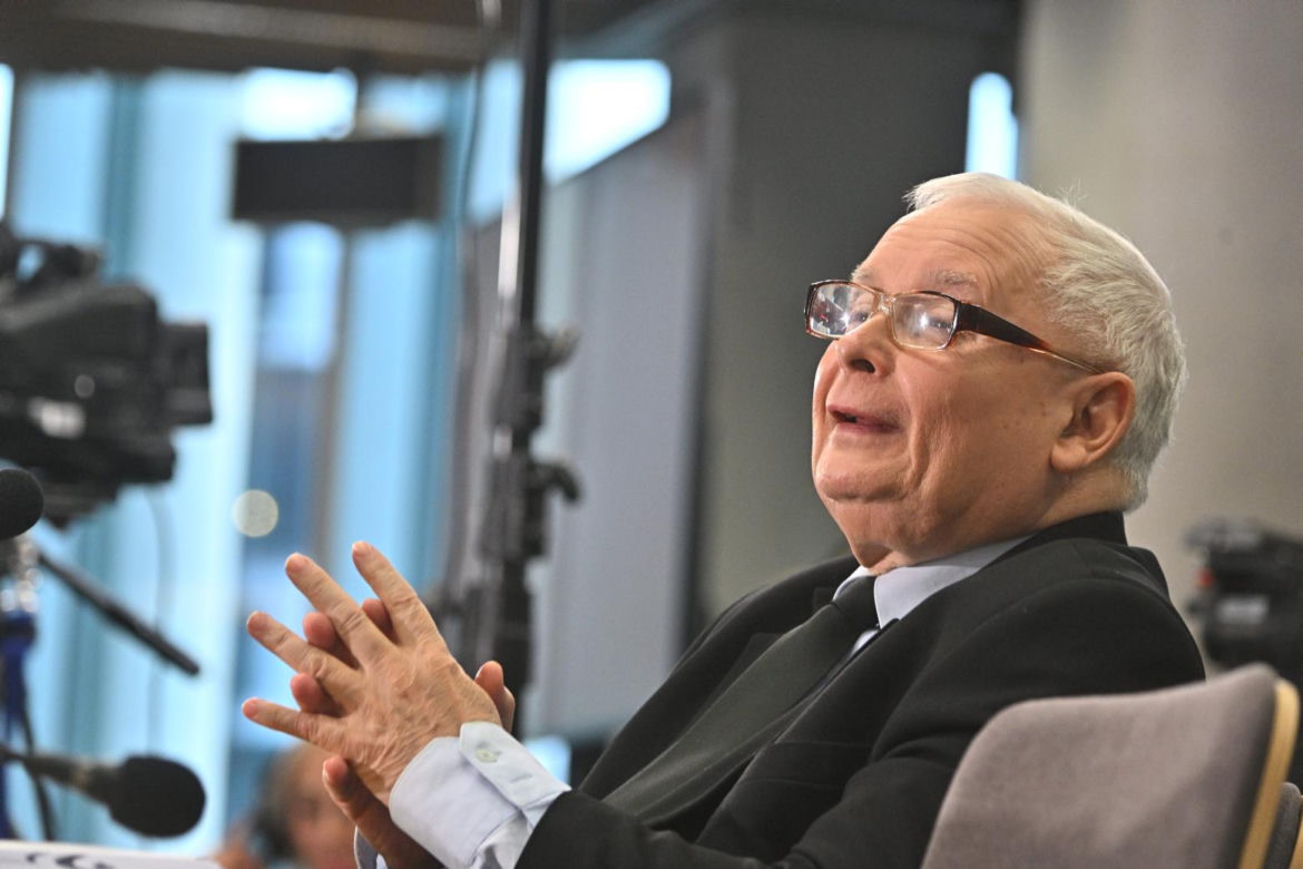 Jarosław Kaczyński zeznaje przed komisją śledcza ds. Pegasusa
