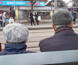 Specjalny dodatek dla stulatków mocno w górę. Znamy nową kwotę świadczenia honorowego po waloryzacji