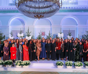 Marta Nawrocka na spotkaniu przedświątecznym z Paniami Ambasador i Współmałżonkami Szefów Misji Dyplomatycznych