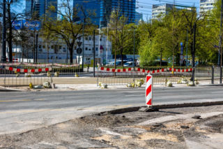 Budowa przejścia dla pieszych przez ul. Marszałkowską w Warszawie na wysokości ul. Sienkiewicza