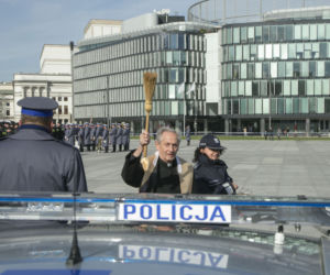 POLICJA DOSTAŁA POŚWIĘCONE RADIOWOZY.
