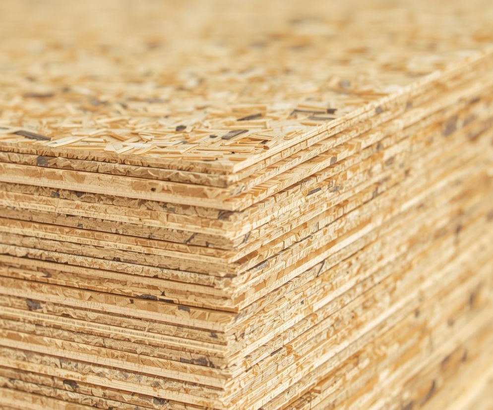 Sklejka – wszechstronny materiał nowoczesnego budownictwa i meblarstwa od Multifarb