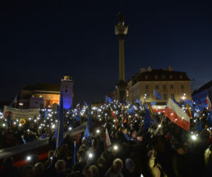 Ogromny protest w Warszawie. Tłumy ruszyły ulicami miasta, nie obyło się bez incydentów.