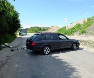 Pijany kierowca zepsuł dzieciom wycieczkę i uciekł. Dwie dziewczynki trafiły do szpitala