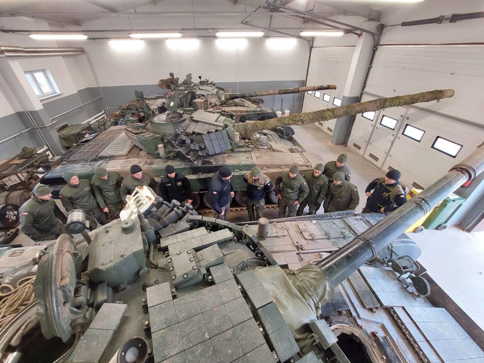 "Zawiszacy" za sterami legendy. Nowi kierowcy czołgów PT-91 w 15. Brygadzie