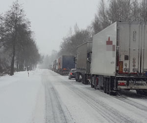 Koszmar na podlaskich drogach 4.02.2021. Zdjęcia internautów z grupy Kolizyjne Podlasie