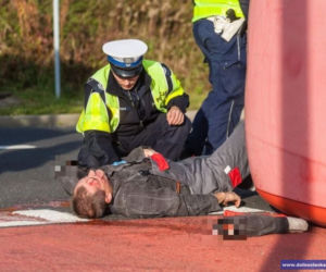 Pościg za porwanym autobusem i strzelanina z terrorystami. Tak szkolą się policjanci!
