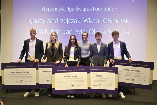 Iga Świątek rozdała stypendia