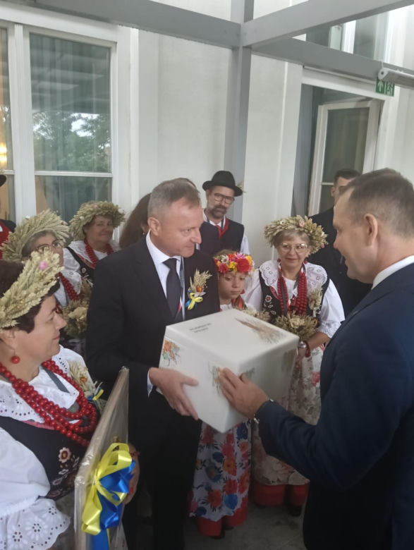 Koło Gospodyń Wiejskich w Puszynie na Dożynkach Prezydenckich w Warszawie