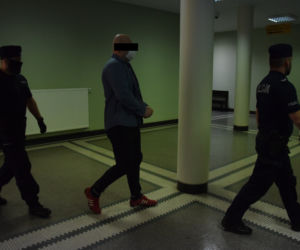 Przemyśl: Łukasz P. więził synka w mieszkaniu.   Jest wyrok sądu [Zdjęcia]