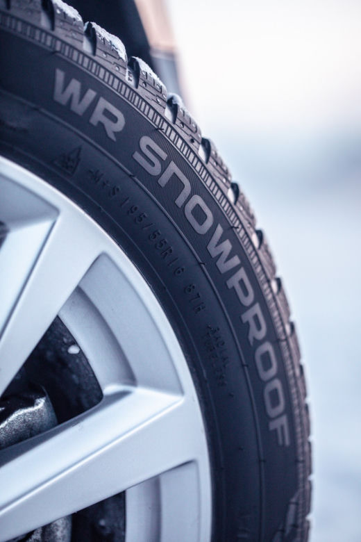 Nokian WR Snowproof 