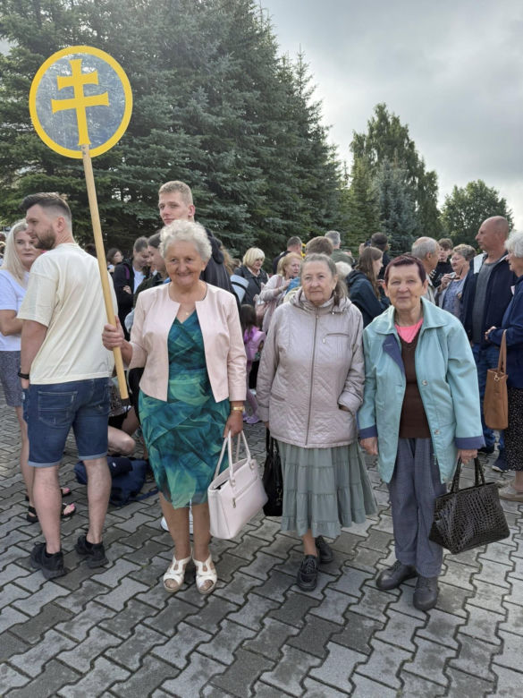 Ruszyła 47. Pielgrzymka Diecezji Radomskiej na Jasną Górę. Modlitwa i śpiew