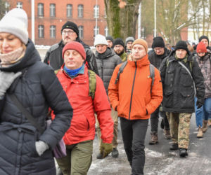 W Toruniu na siarczystym mrozie szkolą się cywile