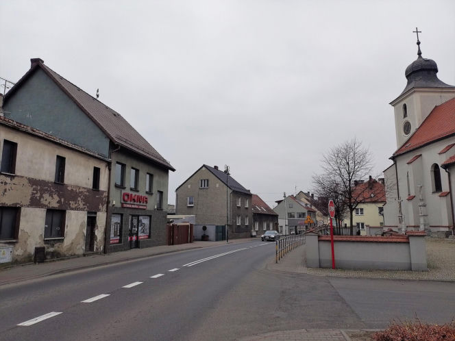 To jedno z najpiękniejszych miasteczek na Śląsku. Czaruje nie tylko rynkiem, ale też unikatowym pałacem