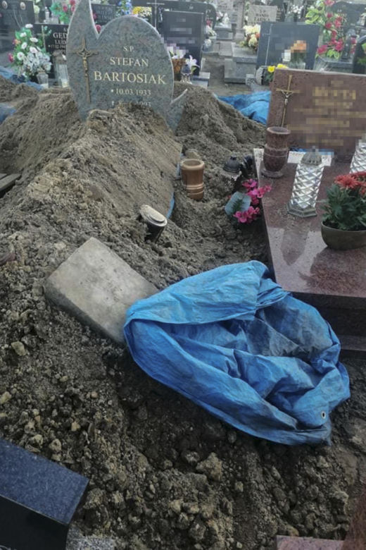 Zbezcześcili mi grób taty