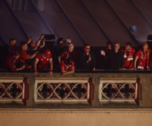 Dramat podczas fety Wisły Kraków. 11-latka trafiona petardą trafiła do szpitala