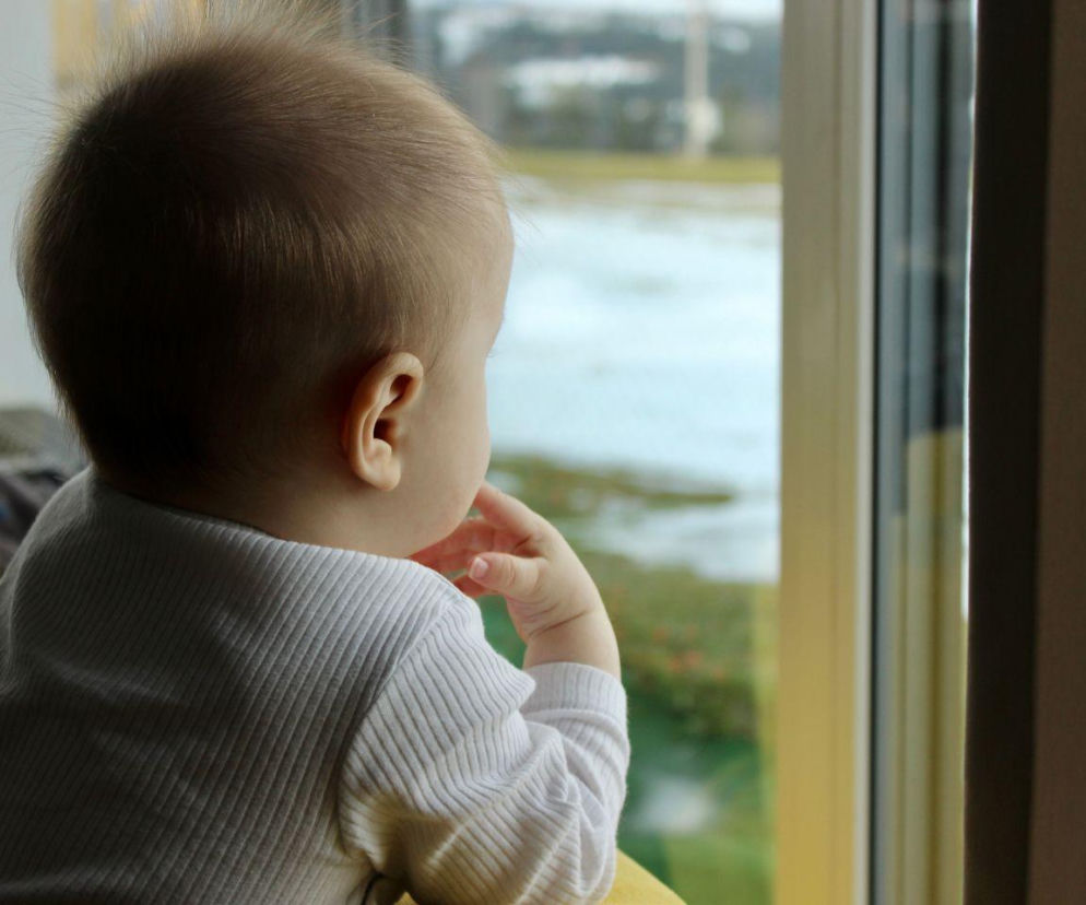 9-miesięczny Karol szuka rodziny zastępczej. Nie ma kontaktu z rodzicami