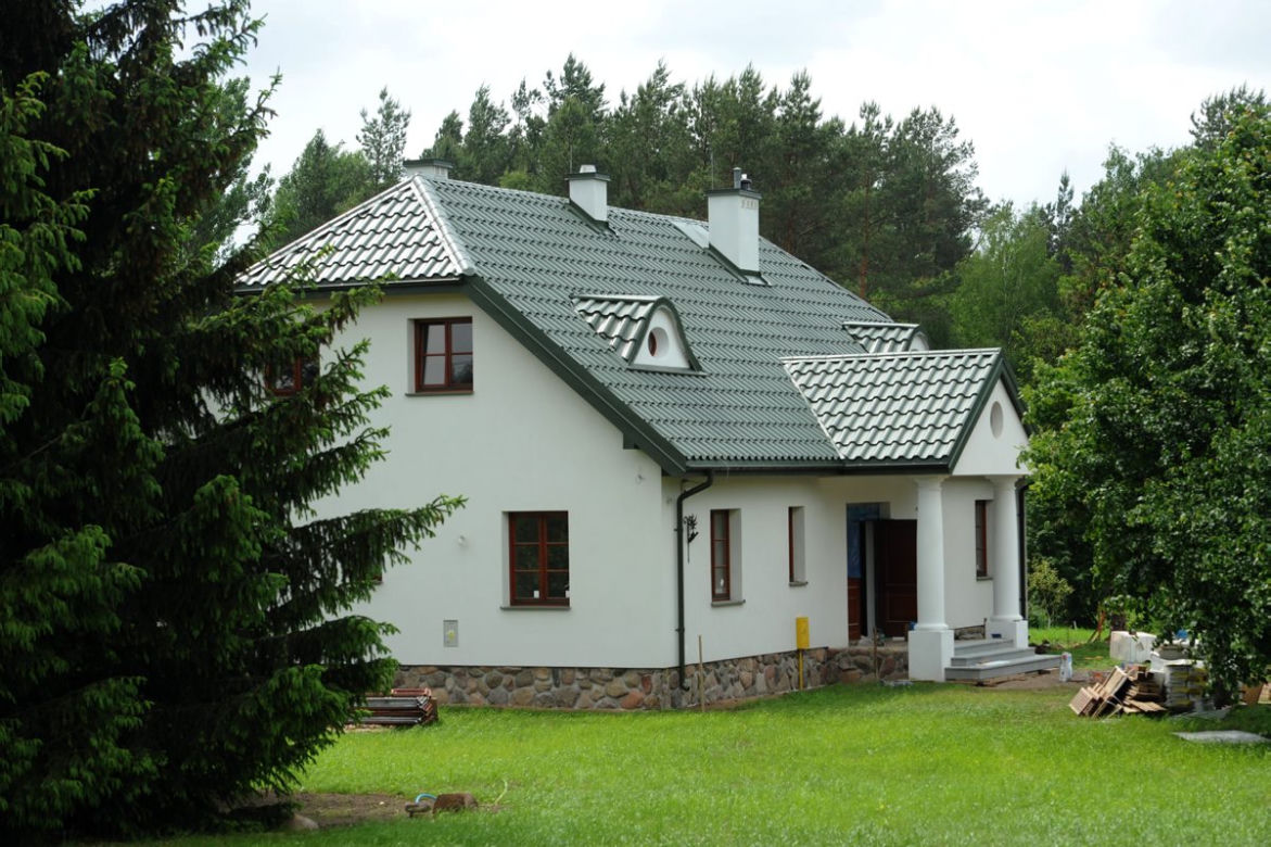 Dworek wyrósł w Budzie