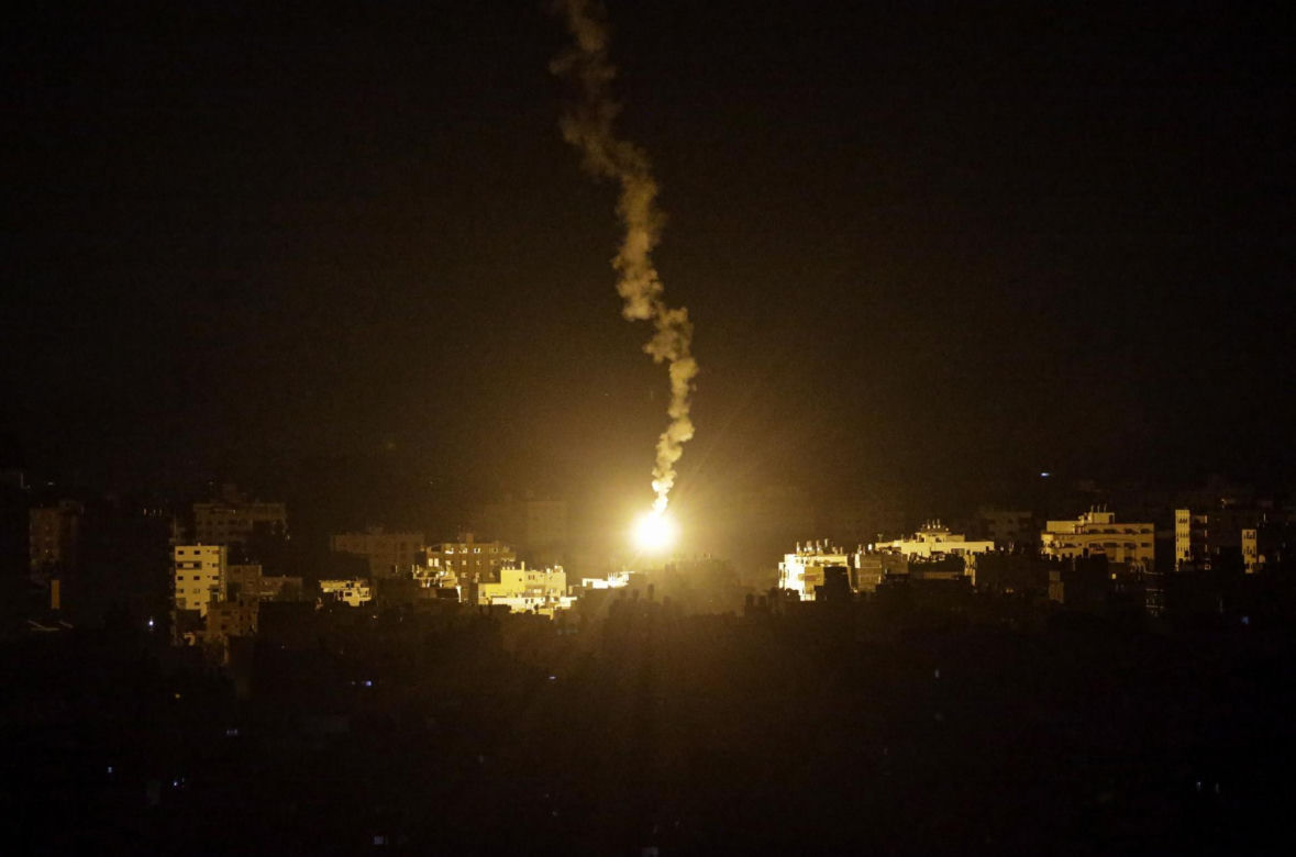Rzeź w Izraelu. Hamas wciął dziecko z łona ciężarnej. "Chowaliśmy się pod stertą martwych ciał"
