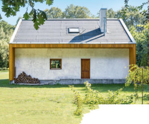 Niezwykły dom pod Łodzią: nowoczesna stodoła ze słomy, gliny i drewna